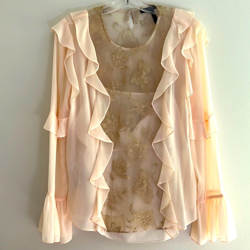 BCBGMAXAZRIA GURL! Beautiful design! Size Medium! Wore ONE Time! Perfect piece!